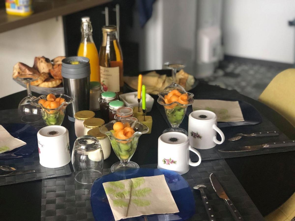 Bed And Breakfast Au Champ Du Douits Saint-Agnan-le-Malherbe ภายนอก รูปภาพ
